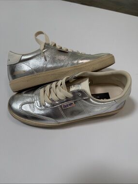 Golden Goose Metallic Silver 39